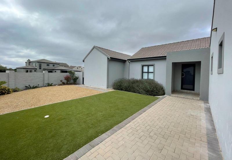 3 Bedroom Property for Sale in Country Club Western Cape